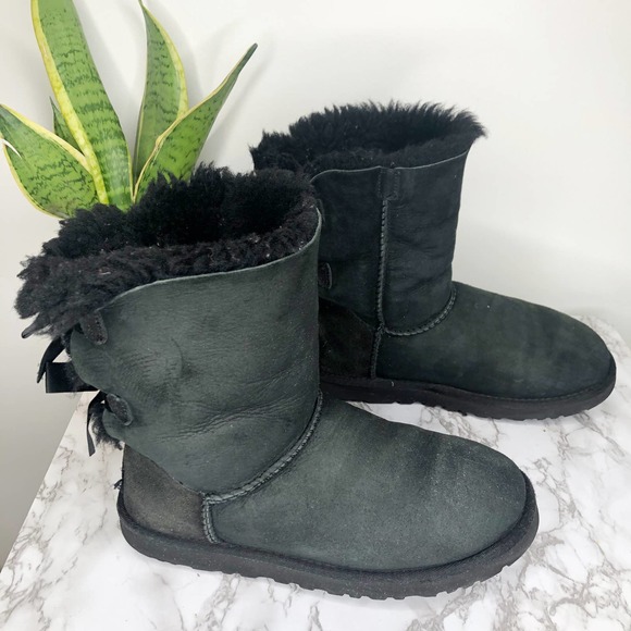 UGG AUSTRALIA | Boots Short Bailey Bow II Black Ribbon Women's Size 6 - Picture 3 of 7